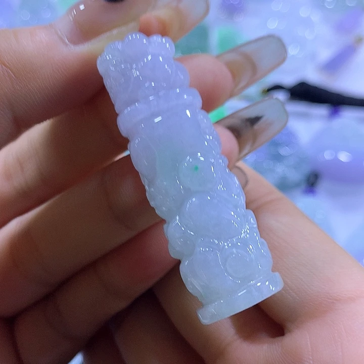 翡翠未镶嵌颈饰天然翡翠A货吊坠