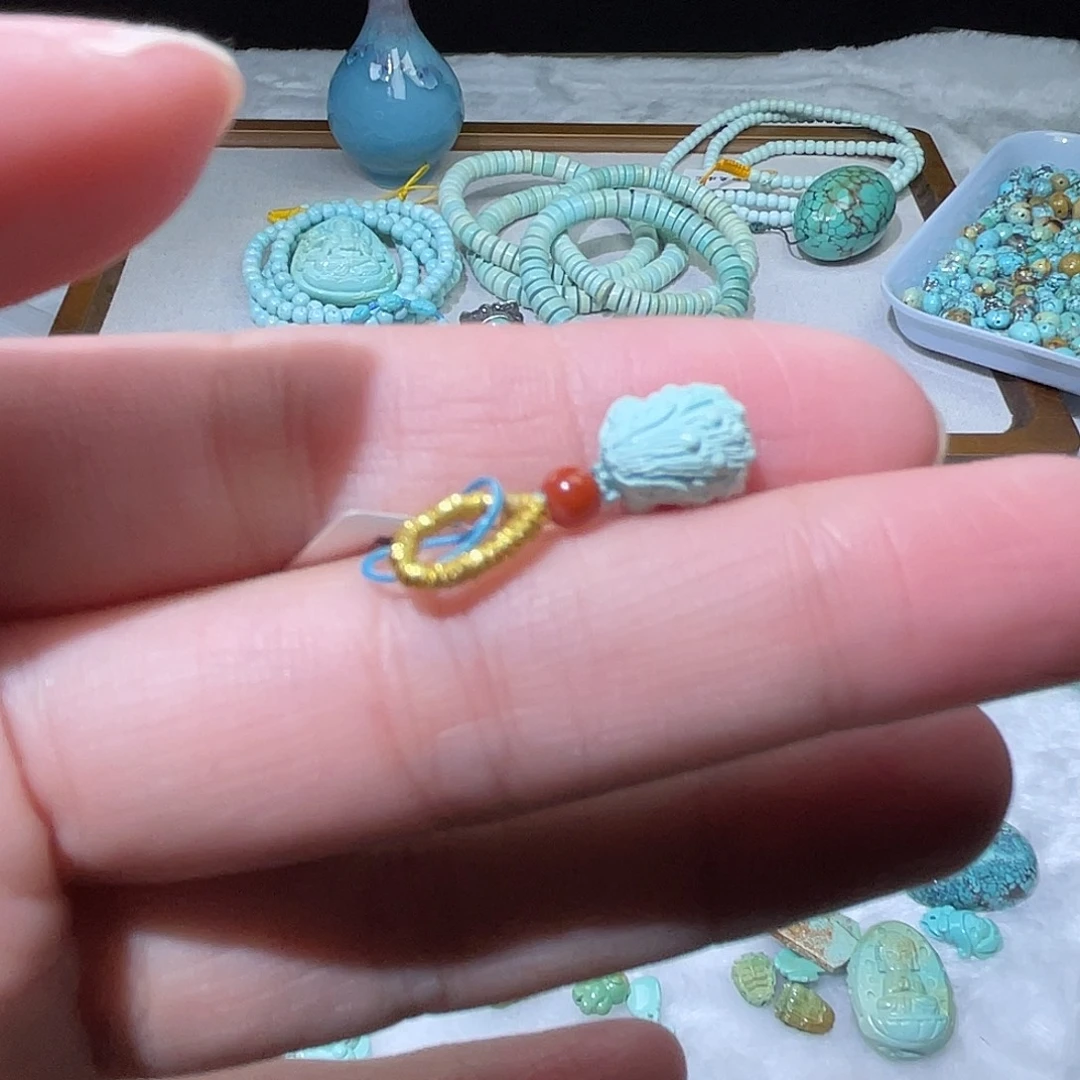 南红玛瑙未镶嵌珠宝奇石