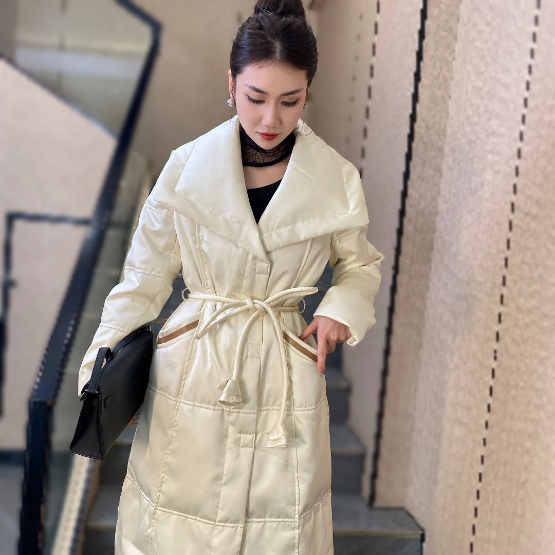 2024秋冬新款气质大翻领收腰系带羽绒服女长款过膝白鸭绒外套