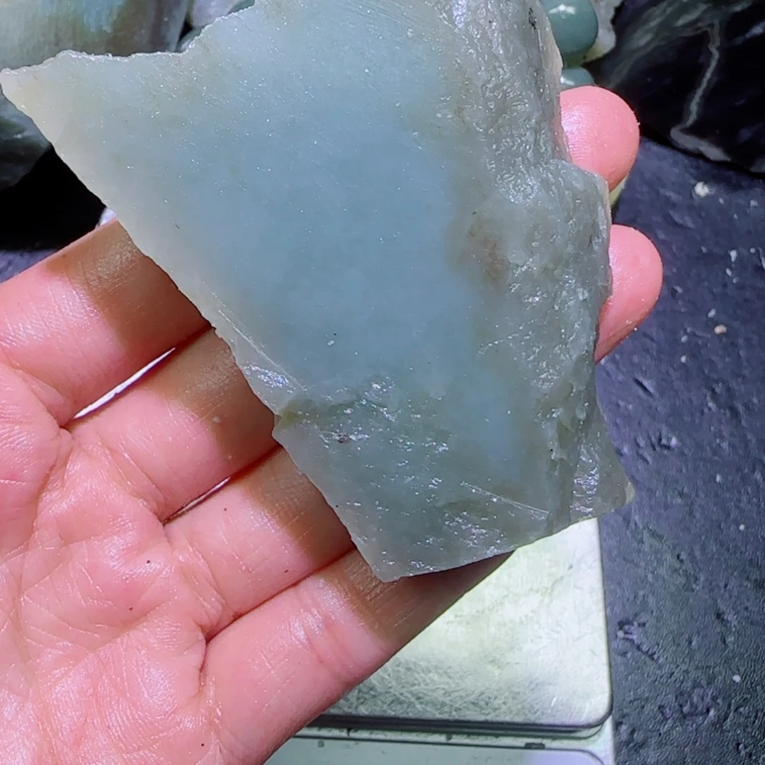 和田玉未镶嵌珠宝半成品