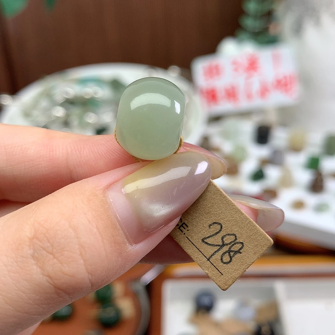 吊坠(不含链)未镶嵌和田玉电****%