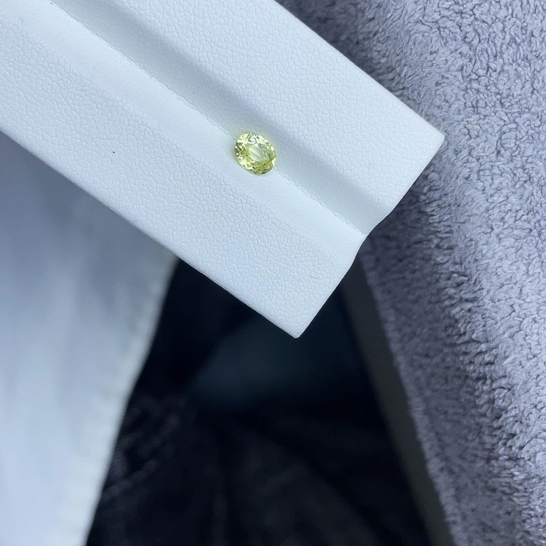 裸石未镶嵌石榴石0.47Ct