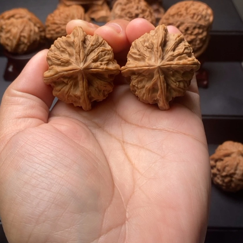 【闪购商品】吊坠文玩核桃四楞核桃