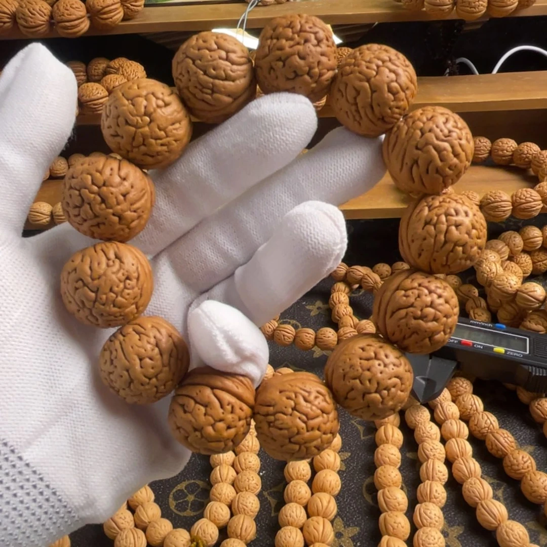 桃核手串盘锦大肌肉