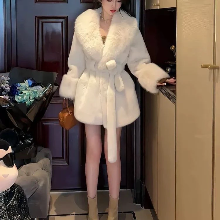 （大千金）高级感秋冬大毛领收腰中长款皮毛一体毛毛草草外套