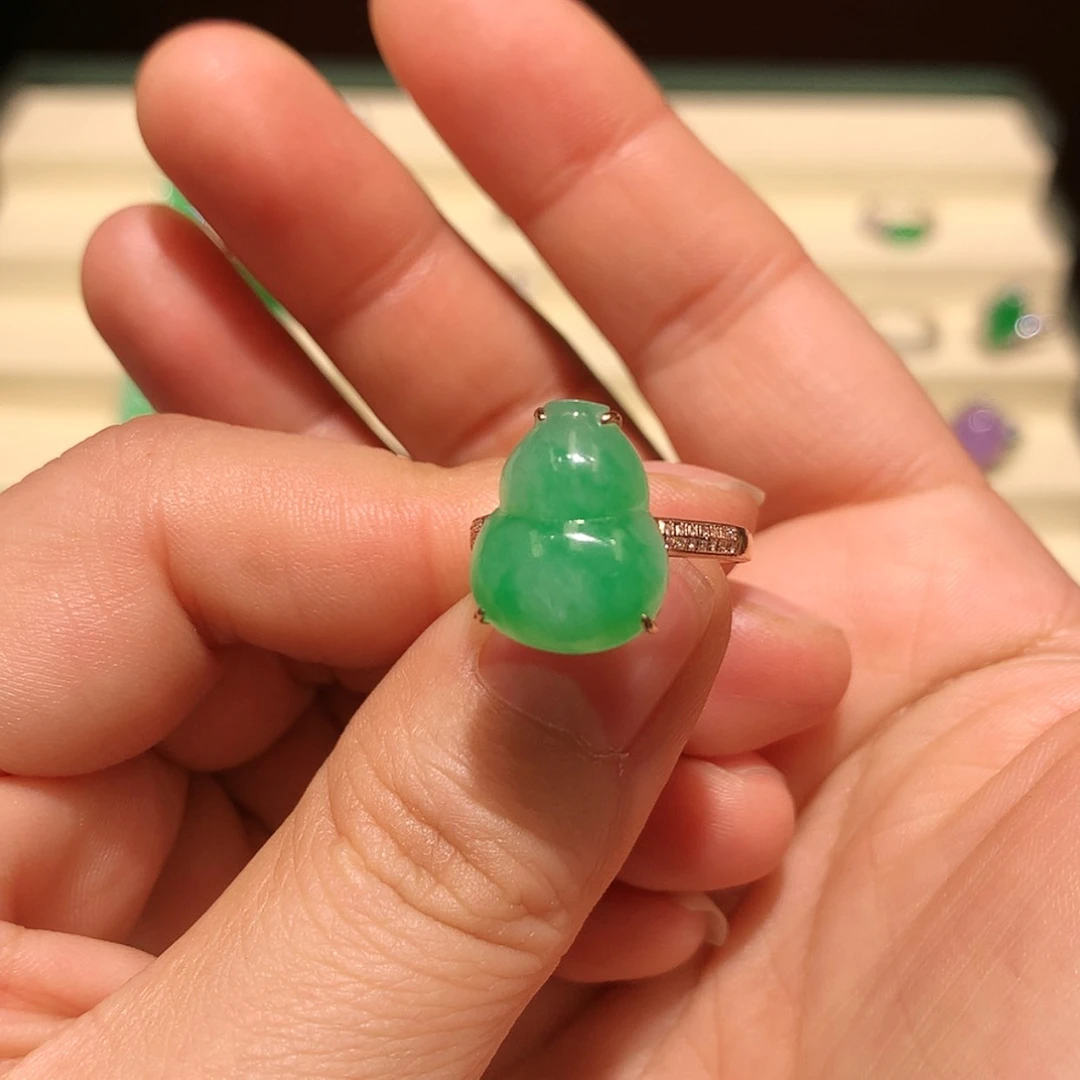 【闪购商品】翡翠戒指18K金镶嵌缅甸A货