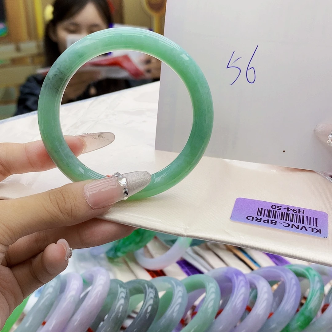 未镶嵌手镯翡翠jjj