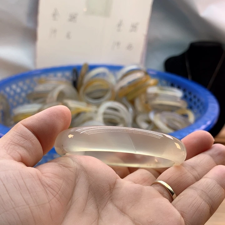 【闪购商品】玛瑙/玉髓手镯未镶嵌