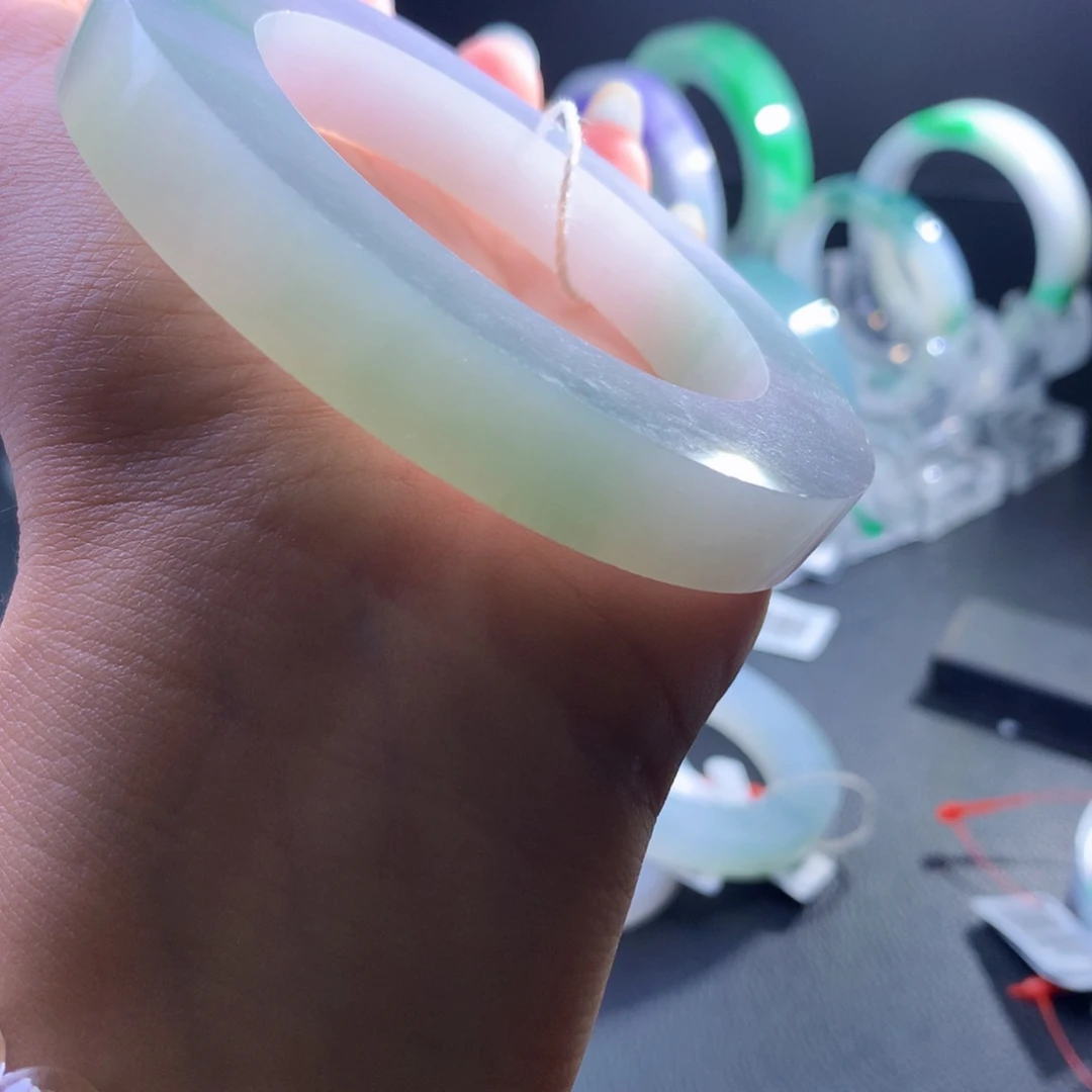 漂***王定制翡翠未镶嵌翡翠手镯