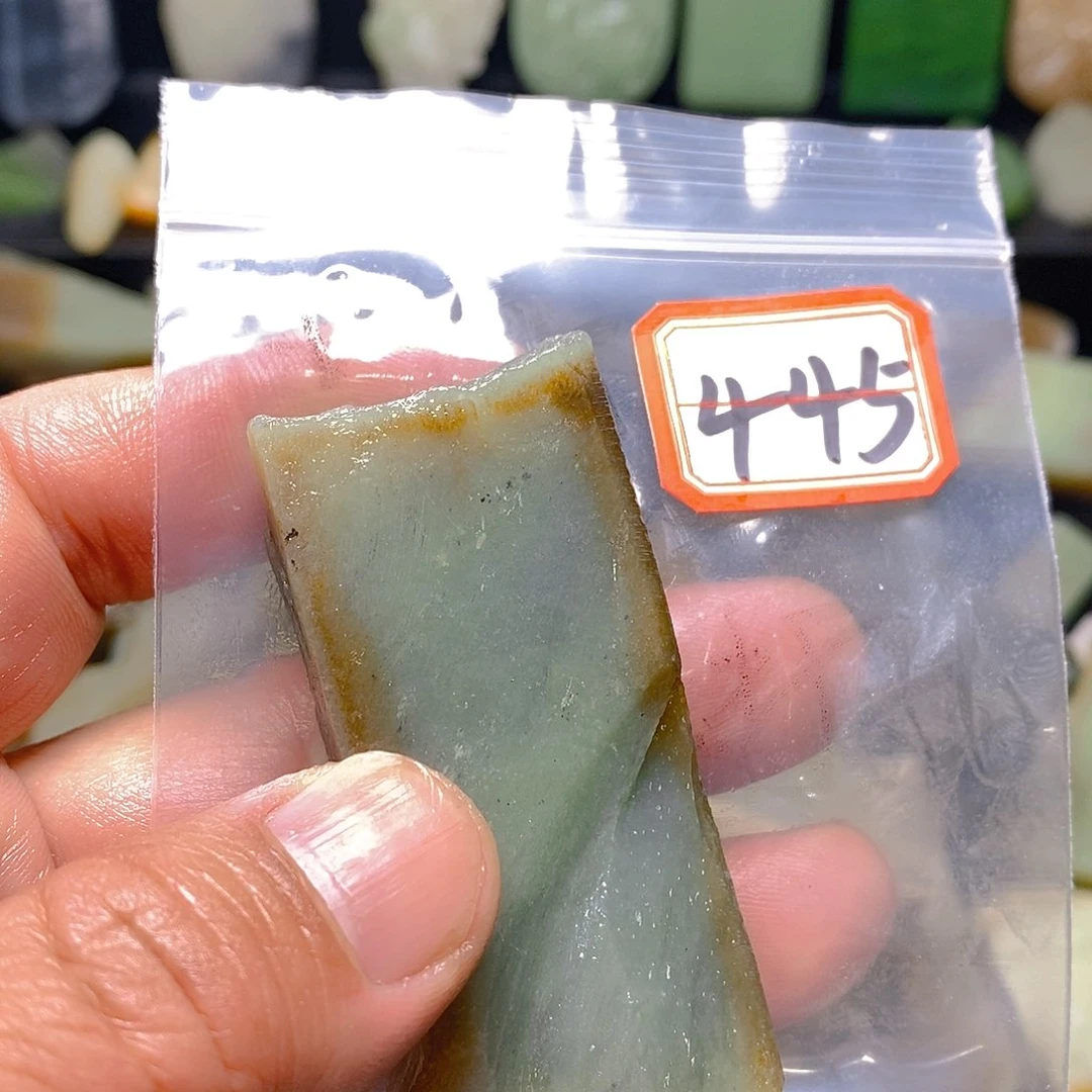 未镶嵌和田玉（糖玉）珠宝半成品