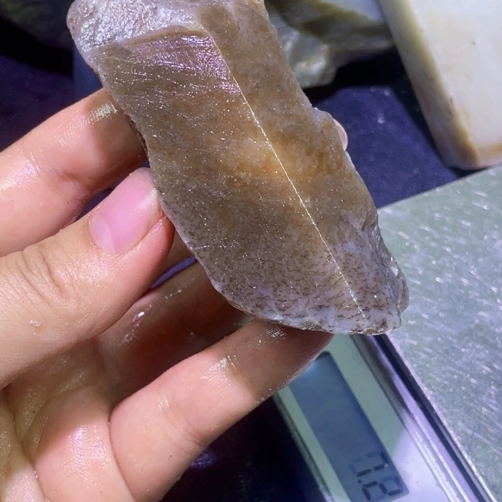 和田玉未镶嵌珠宝半成品