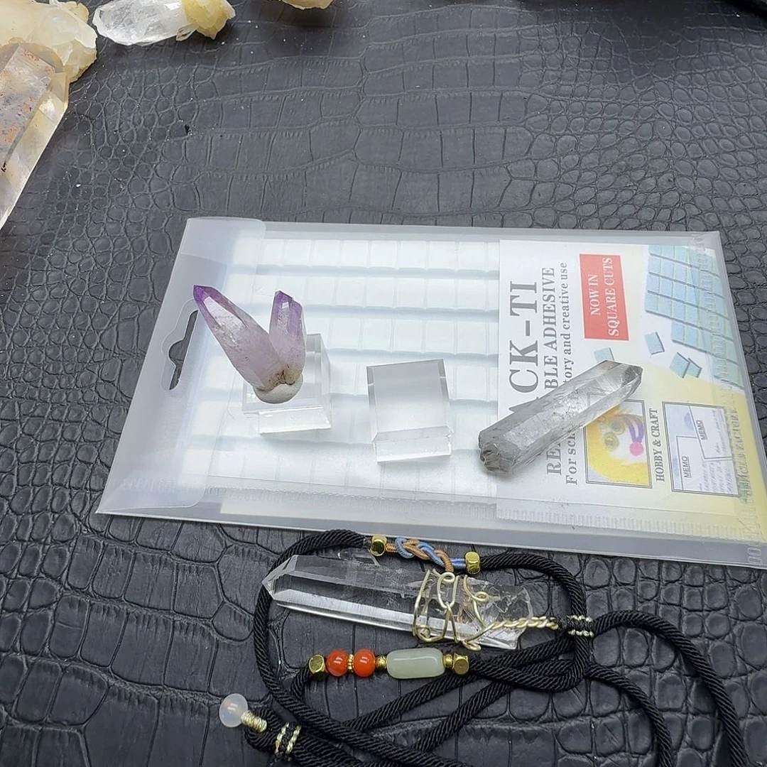 白***鸽石材天然水晶摆件