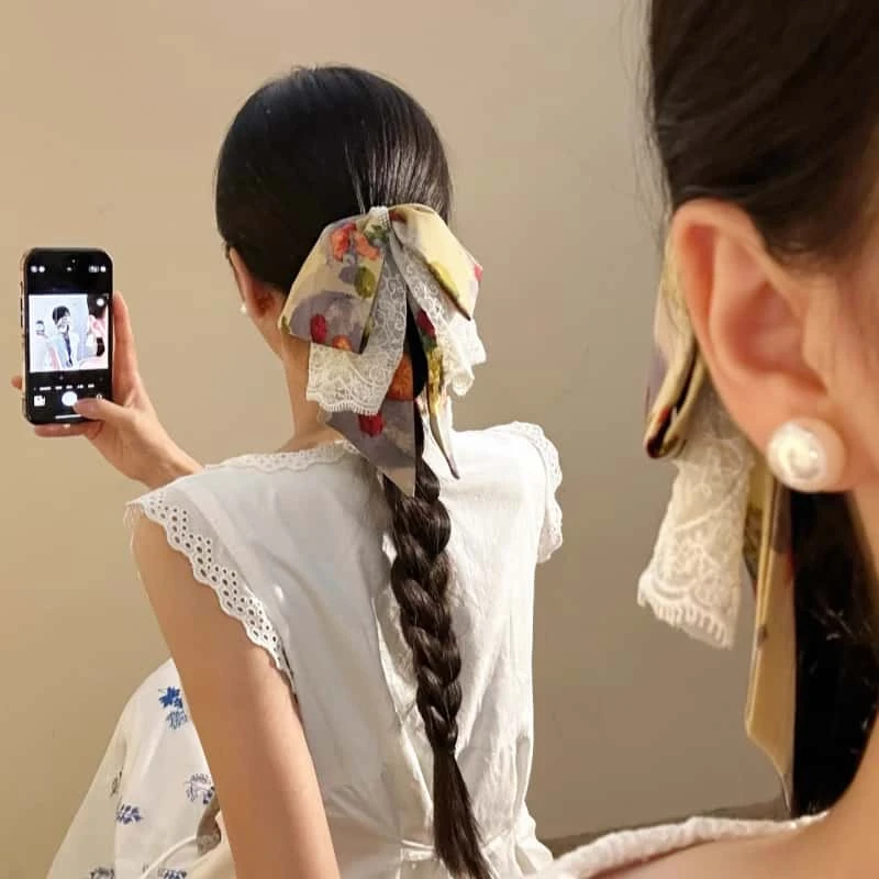 油画风蕾丝蝴蝶结马尾抓夹女高级感后脑勺发夹盘发鲨鱼夹发卡头饰