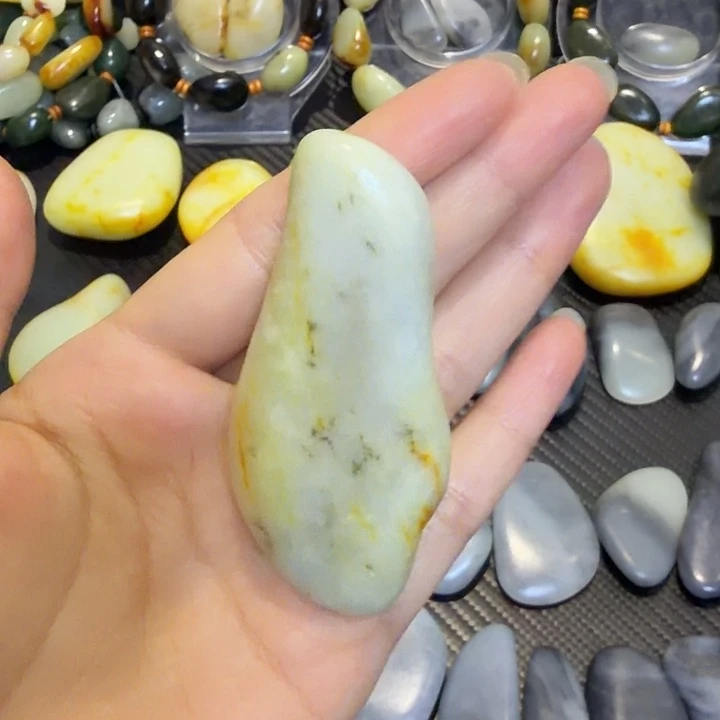 和田玉（糖玉）未镶嵌挂件24