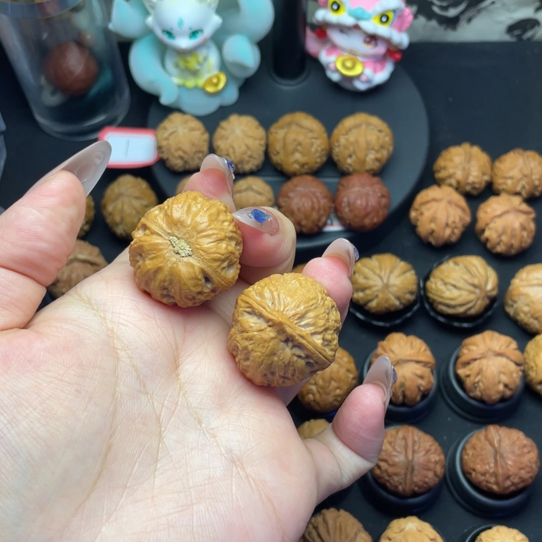 吊坠桃核11号31胖头陀