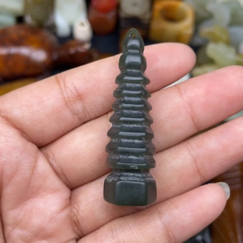 蛇纹石玉未镶嵌颈饰88