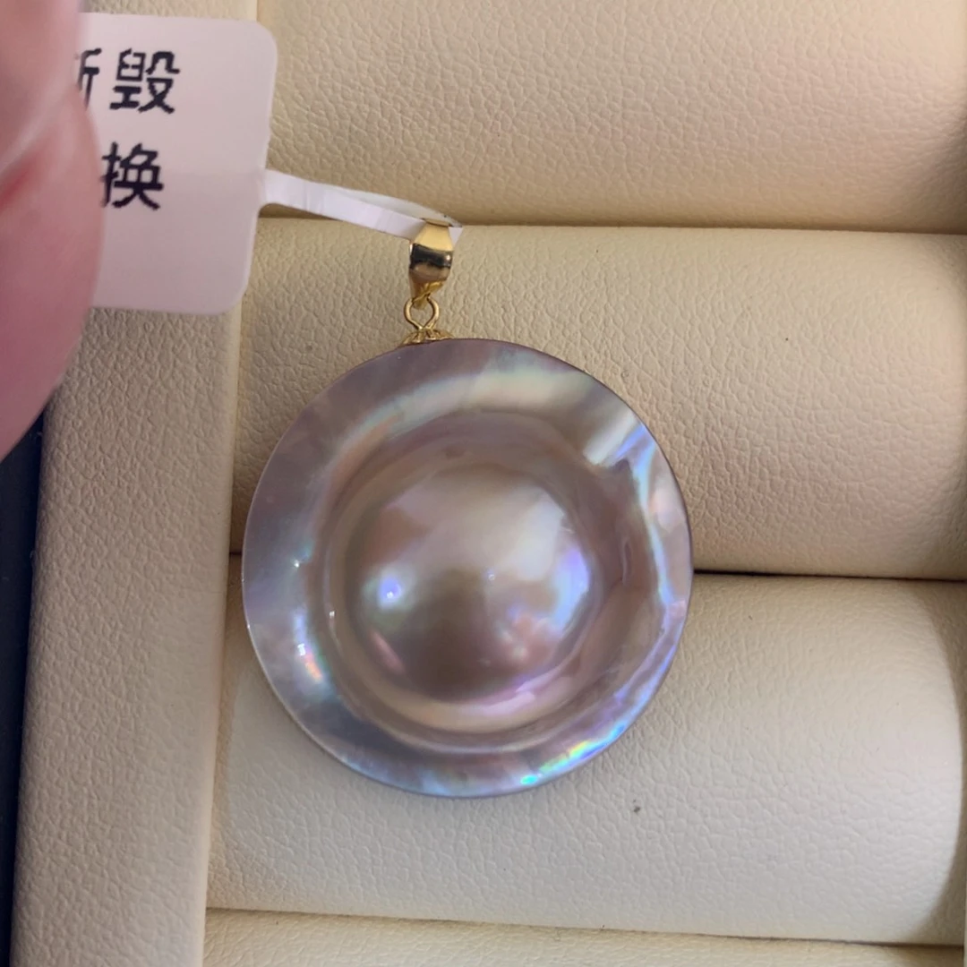 18K金镶嵌拼合珍珠（马贝珠）颈饰