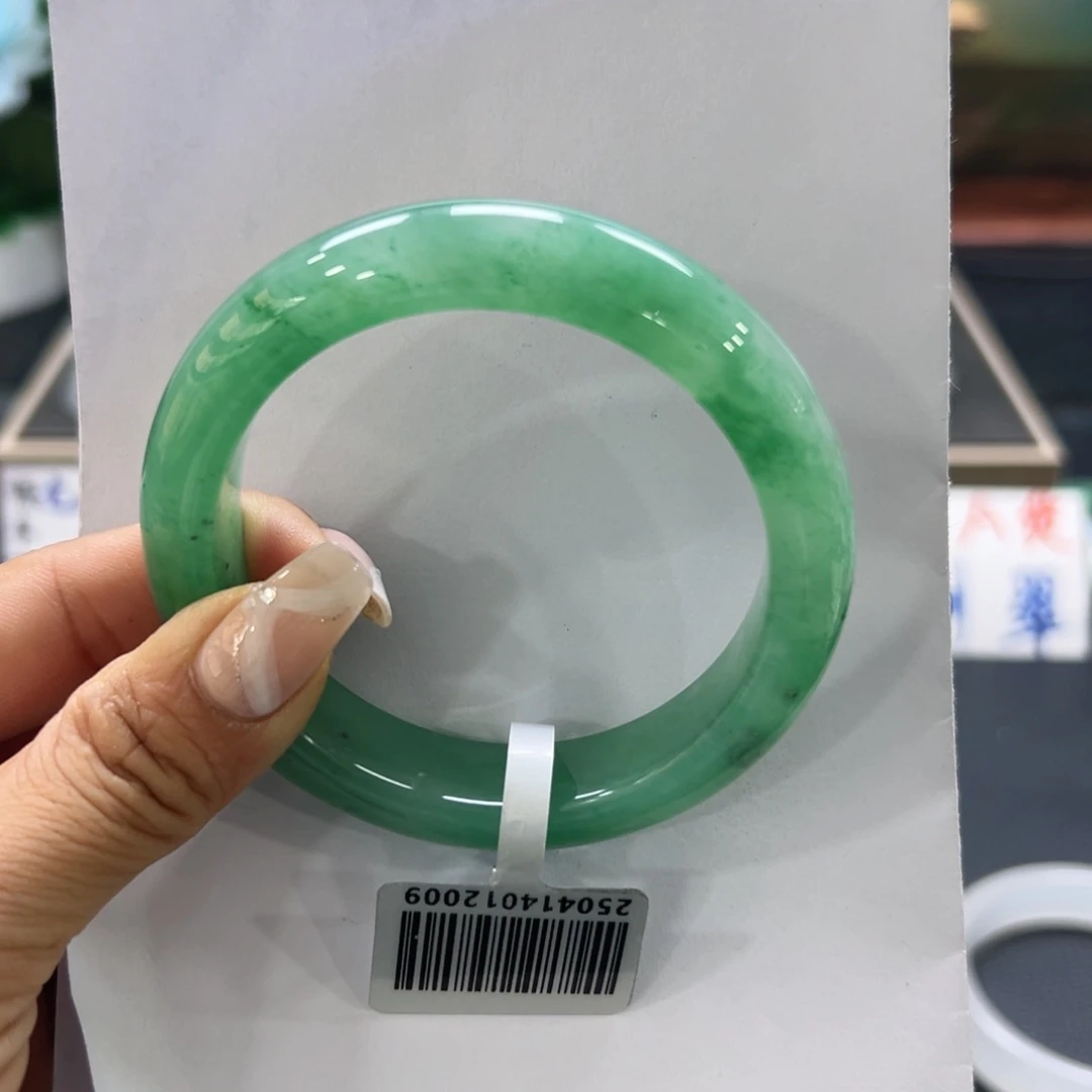 石英质玉手镯未镶嵌土***城