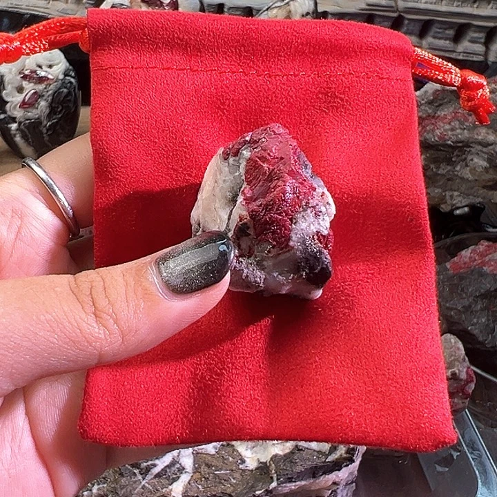 开****天然辰砂天然朱砂原石