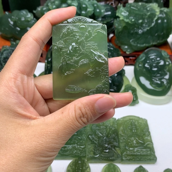 ༺***༻蛇纹石玉未镶嵌颈饰