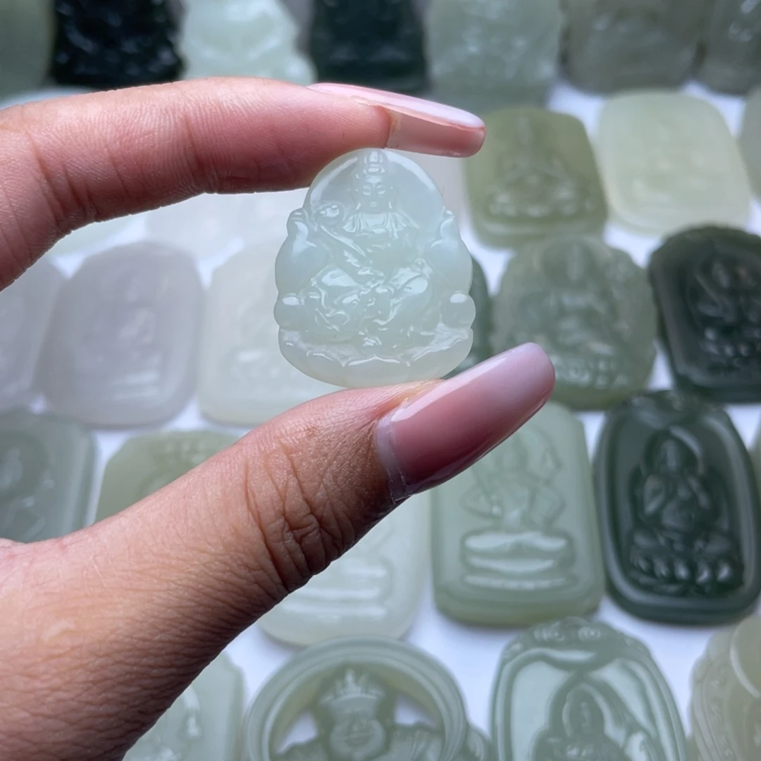 锦***鲤定制和田玉精抛光