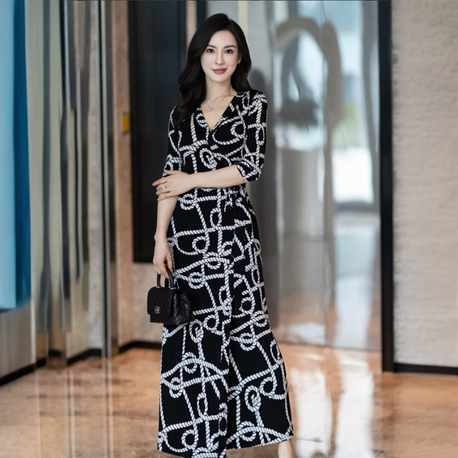 黑白绳锁链印花连衣裙V领韩女轻熟风显瘦裹身裙