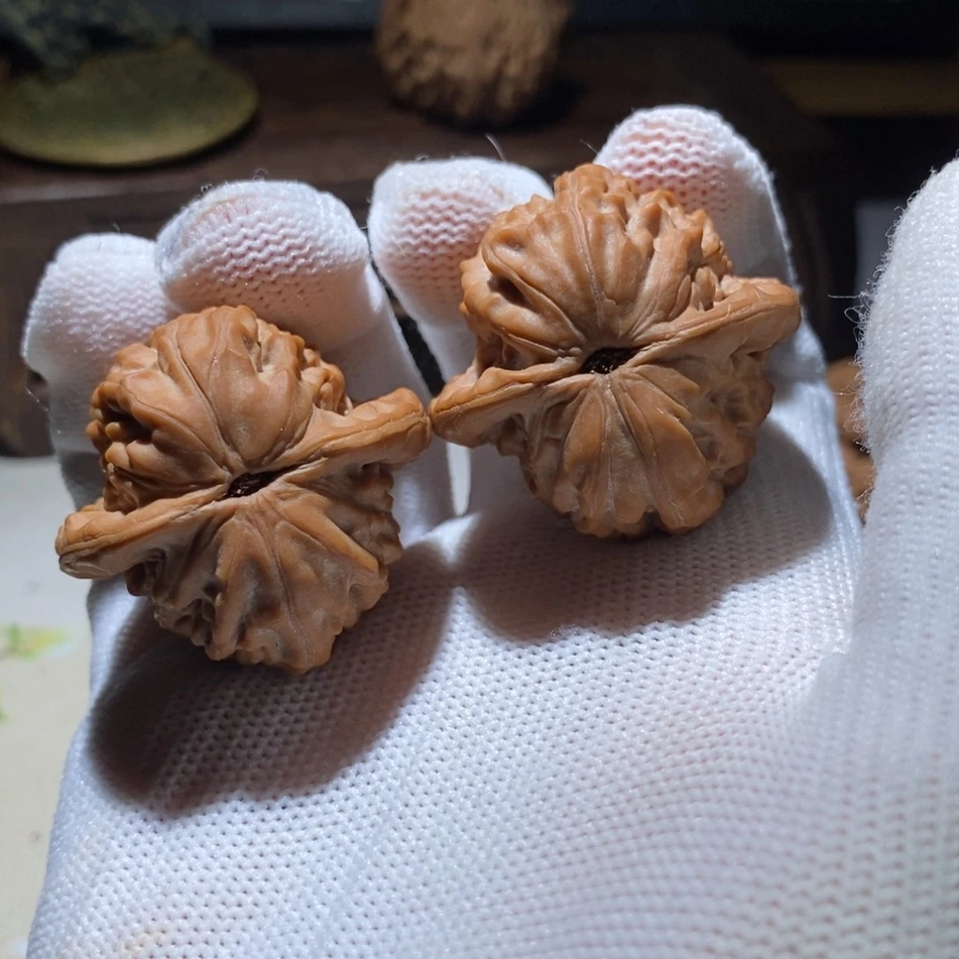 文玩核桃吊坠蜡瓶36