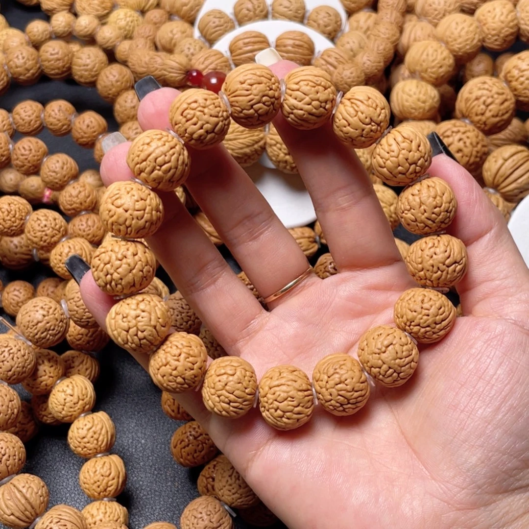 ️****桃核手串铁扇公主