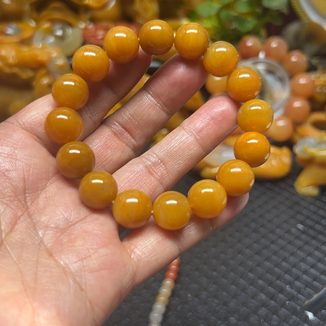 石英质玉未镶嵌颈饰