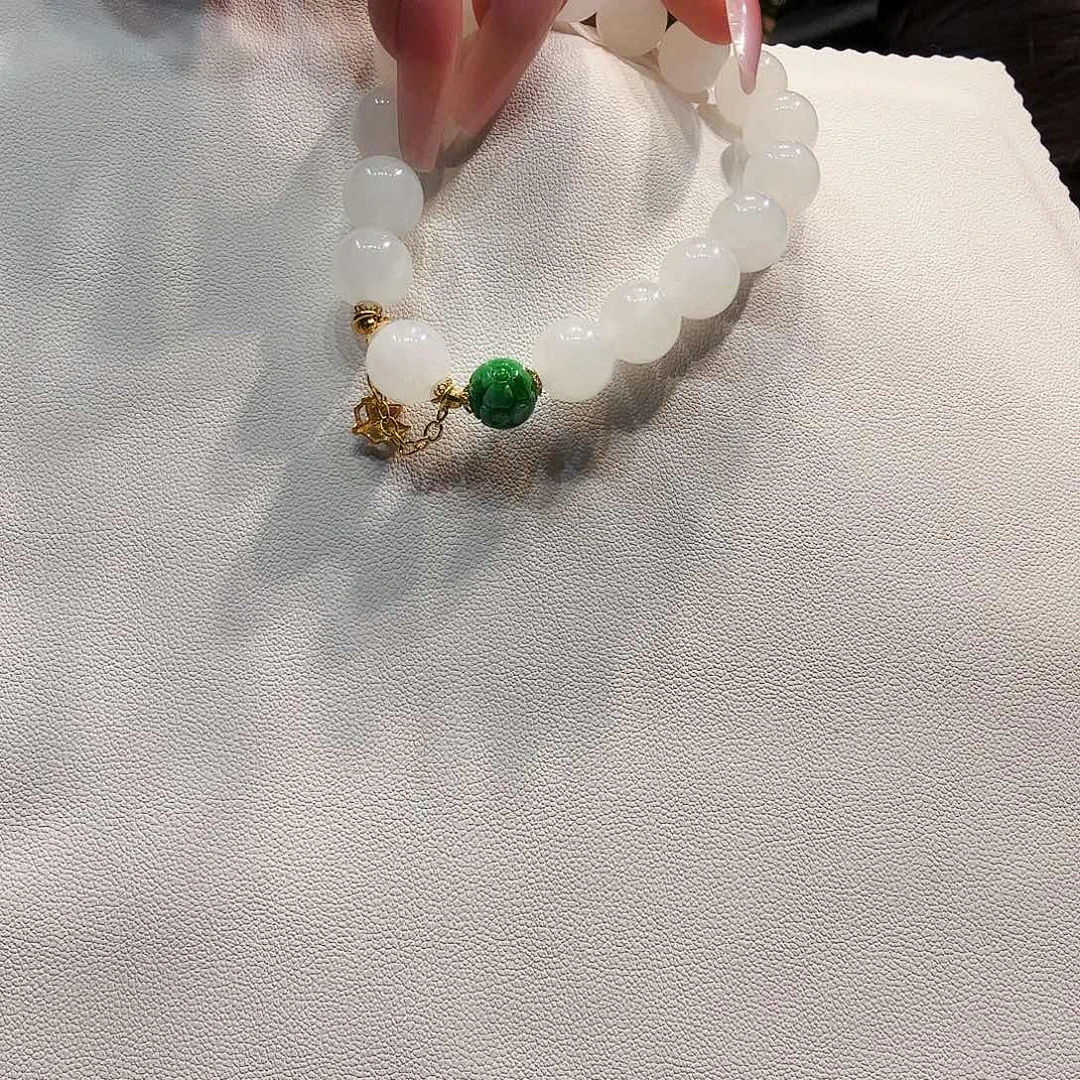 和田玉未镶嵌手串