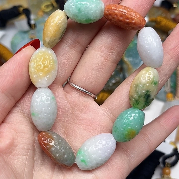 翡翠未镶嵌颈饰多宝手串