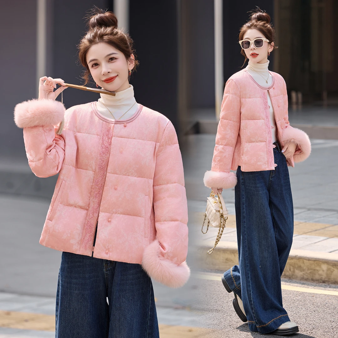 真狐狸毛羽绒服女2025新款新中式刺绣短款高级白鸭绒短款轻奢外套