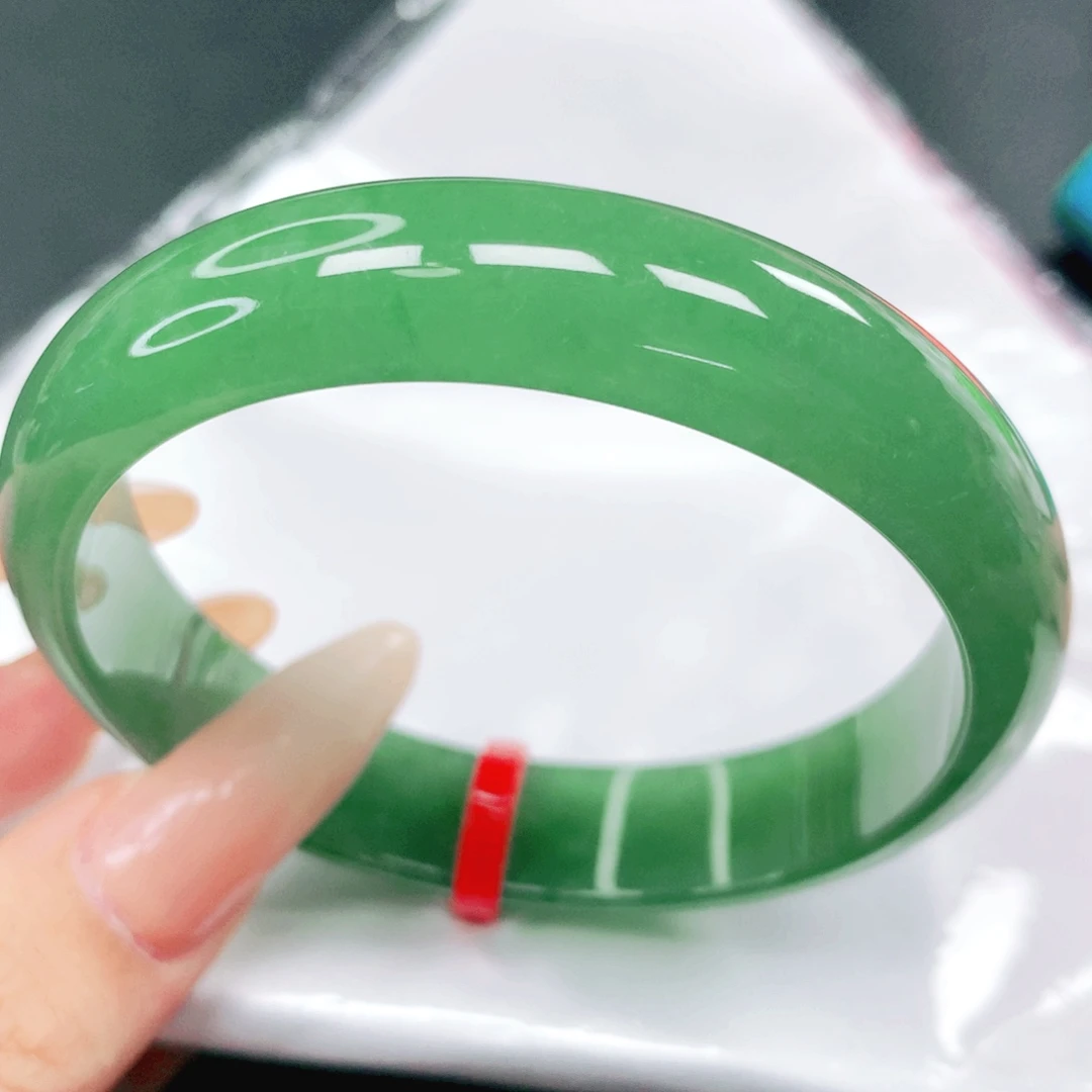 翡翠未镶嵌手镯57