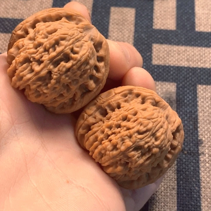 文玩核桃吊坠全品南疆40