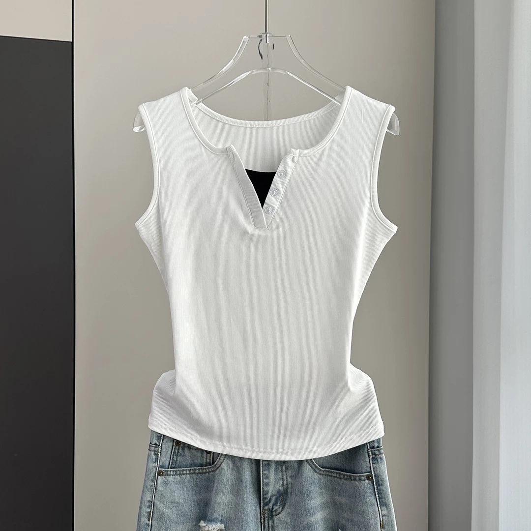 假两件拼接无袖背心女宽松休闲显瘦春夏季高级感洋气纽扣外穿上衣