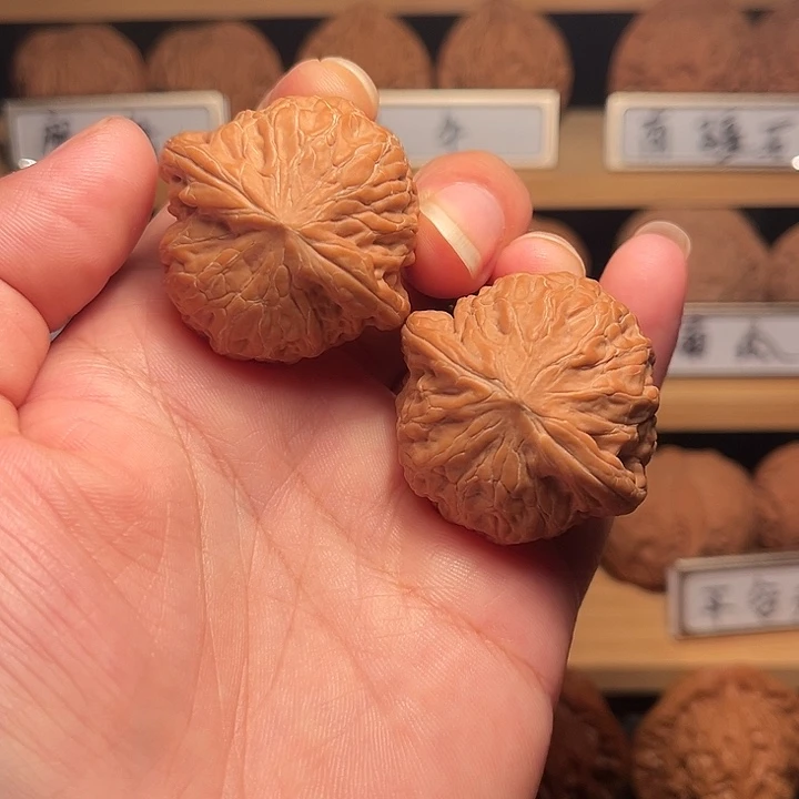 核桃38铁锤妹妹。