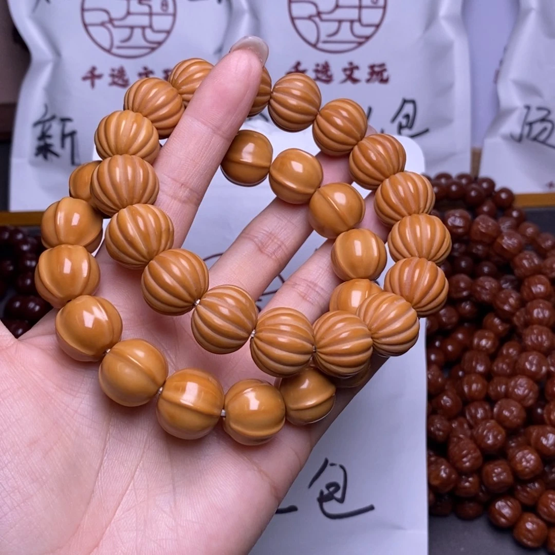 猴头核桃手串鲨鱼瓜珠