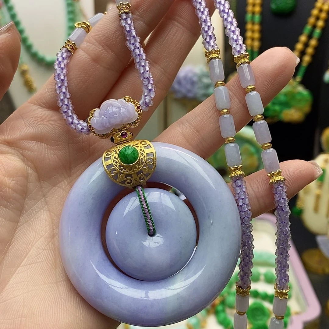 翡翠颈饰未镶嵌天然