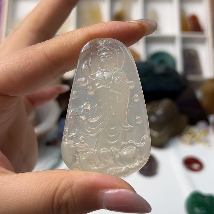 玛瑙/玉髓颈饰合金