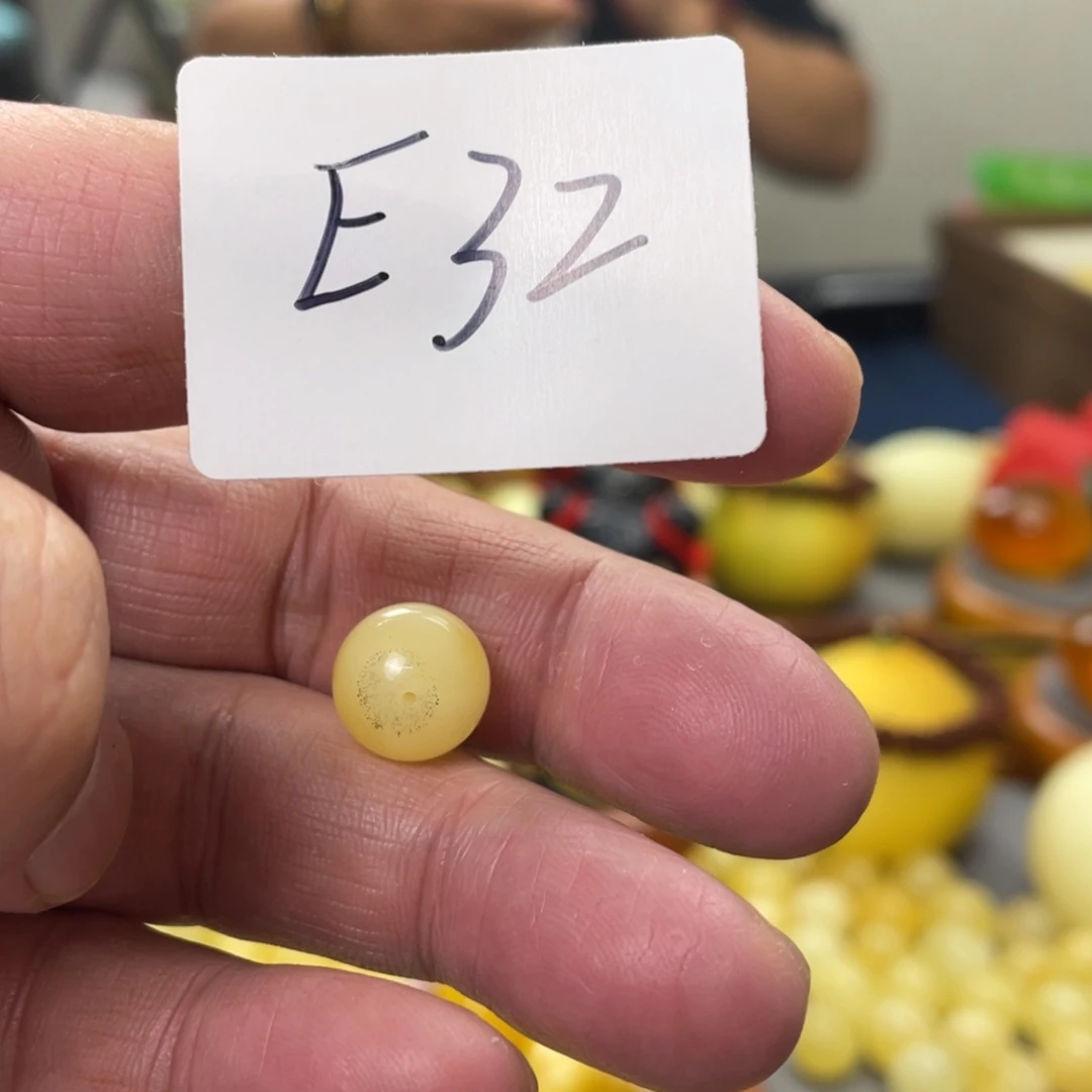 手链琥珀未镶嵌多样性发，发其中一件