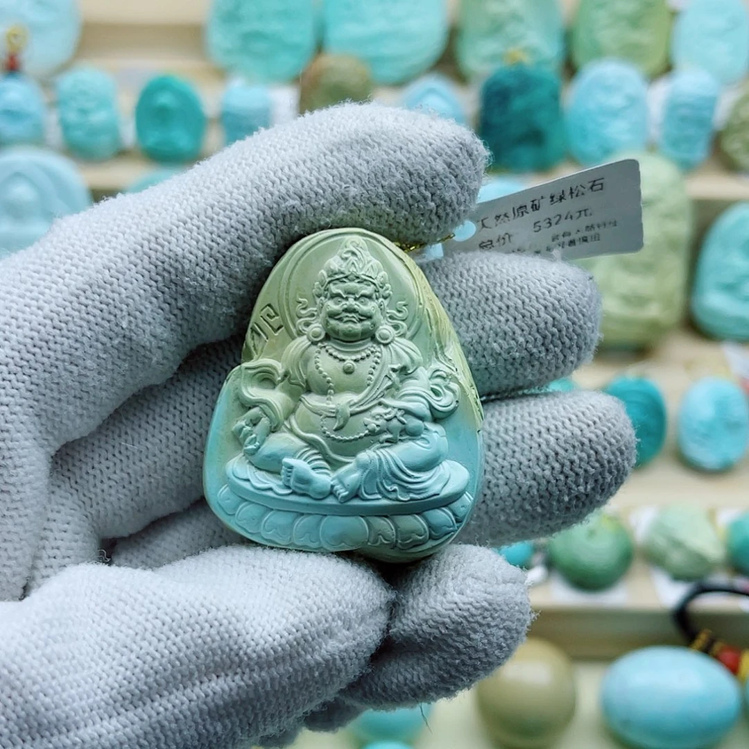 绿松石未镶嵌珠宝奇石