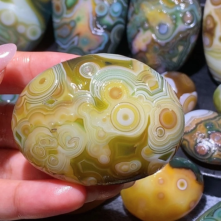 玛瑙/玉髓未镶嵌珠宝奇石68