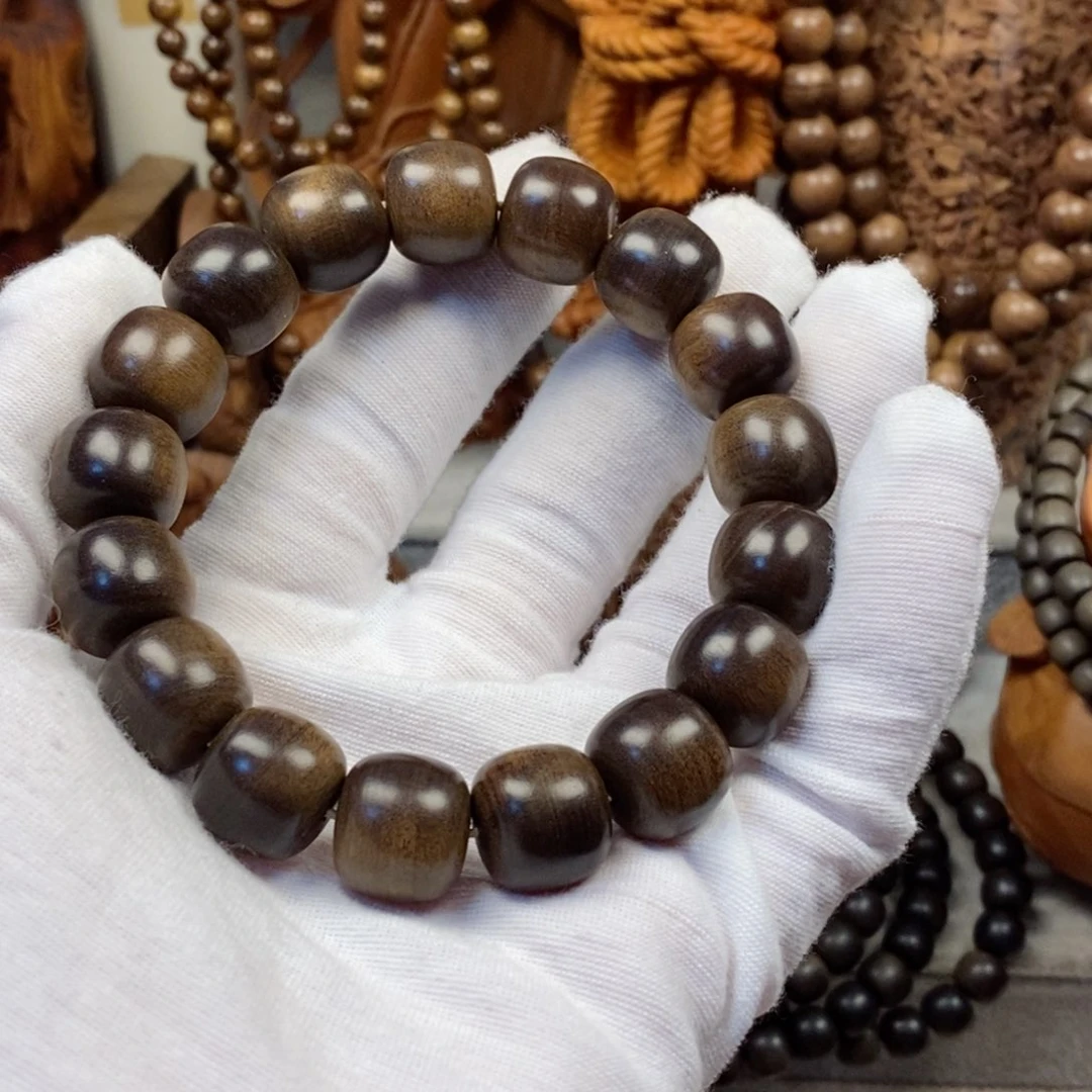 檀香木手串/手链听*客老山檀香13.14风化料奶香高货➕2颗