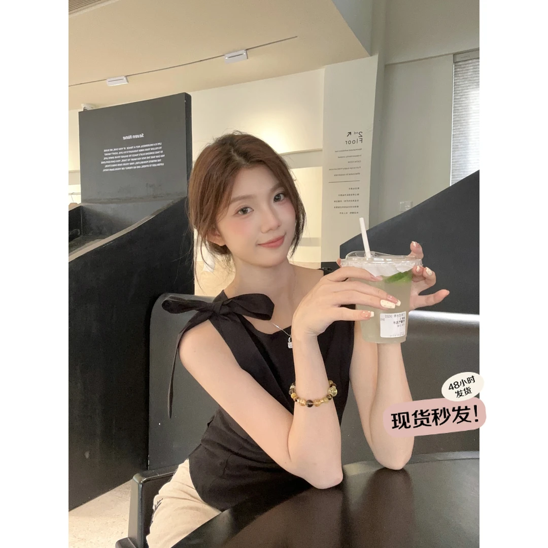 欧阳喜【失序之美】黑色圆领无袖T恤夏季气质修身显瘦上衣别致挂脖