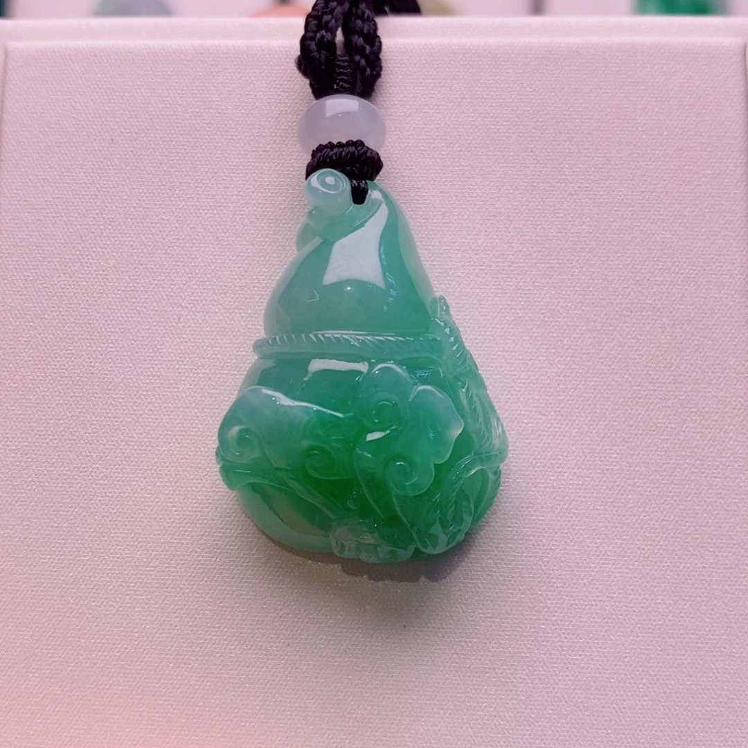 颈饰未镶嵌翡翠葫芦