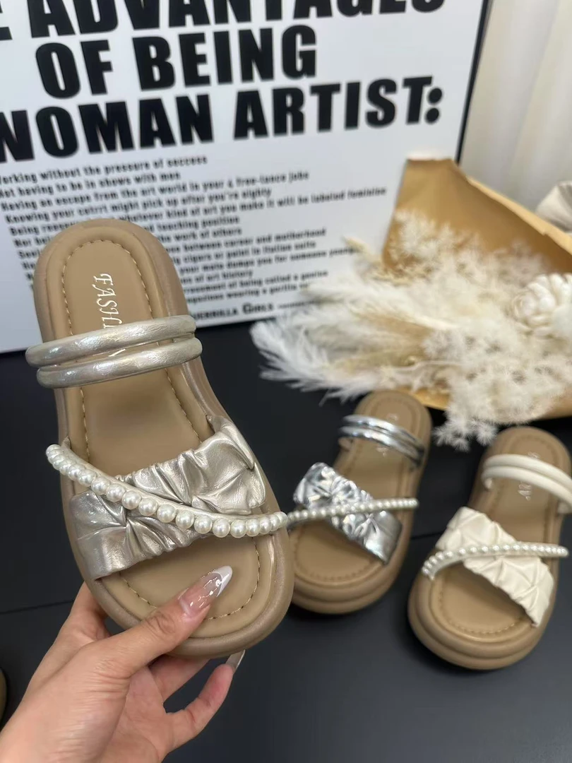 2025夏季新款厚底百搭小香风女士软底休闲