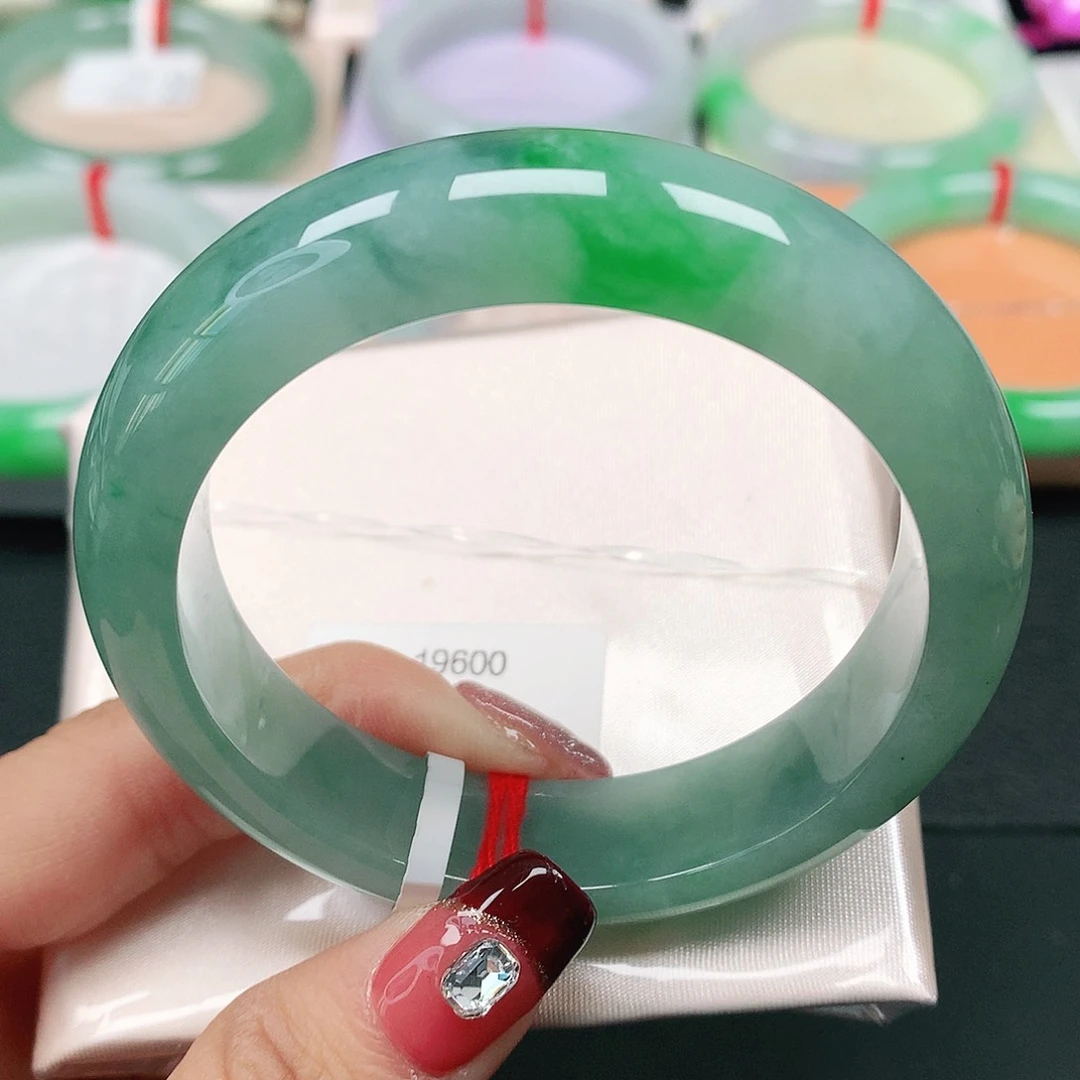 翡翠手镯未镶嵌天然翡翠手镯52