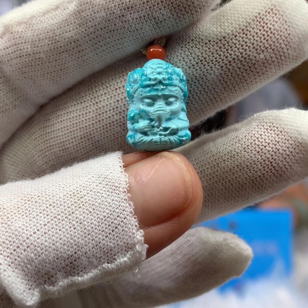 绿松石未镶嵌挂件