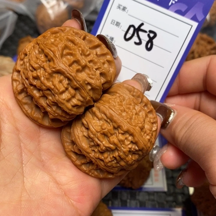 把件文玩核桃058白狮45