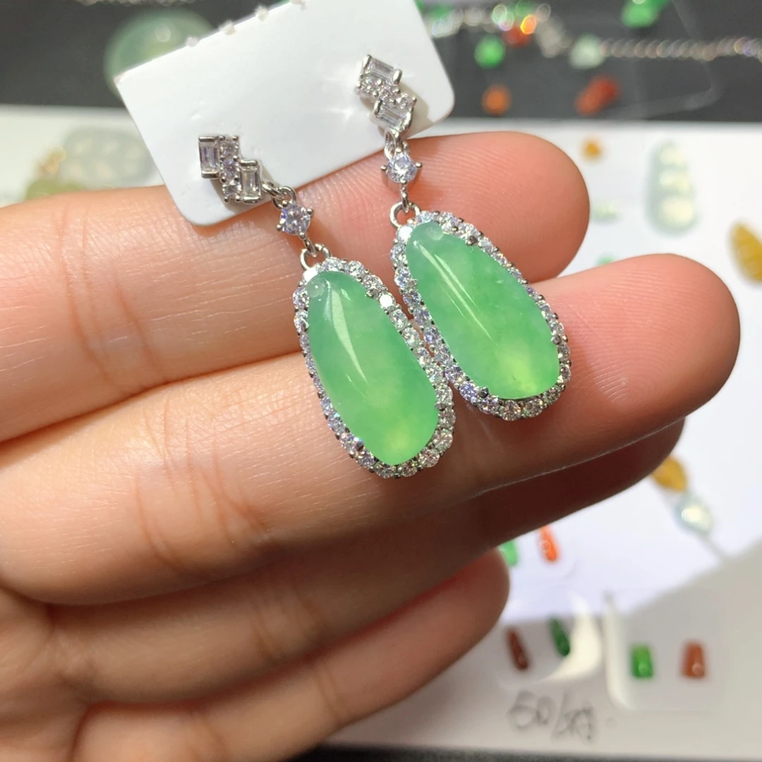 颈饰银S925镶嵌翡翠瓜